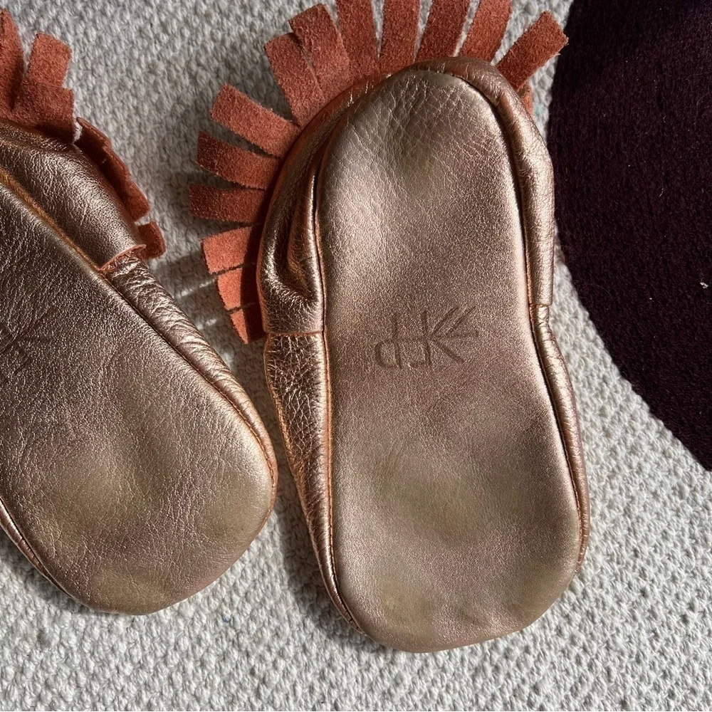 Freshly Picked Leather Moccasins rose gold size 9